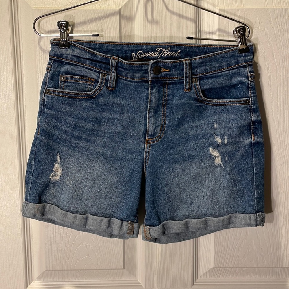 Universal Thread Mid Rise Boyfriend Jean Shorts - Size 4/27